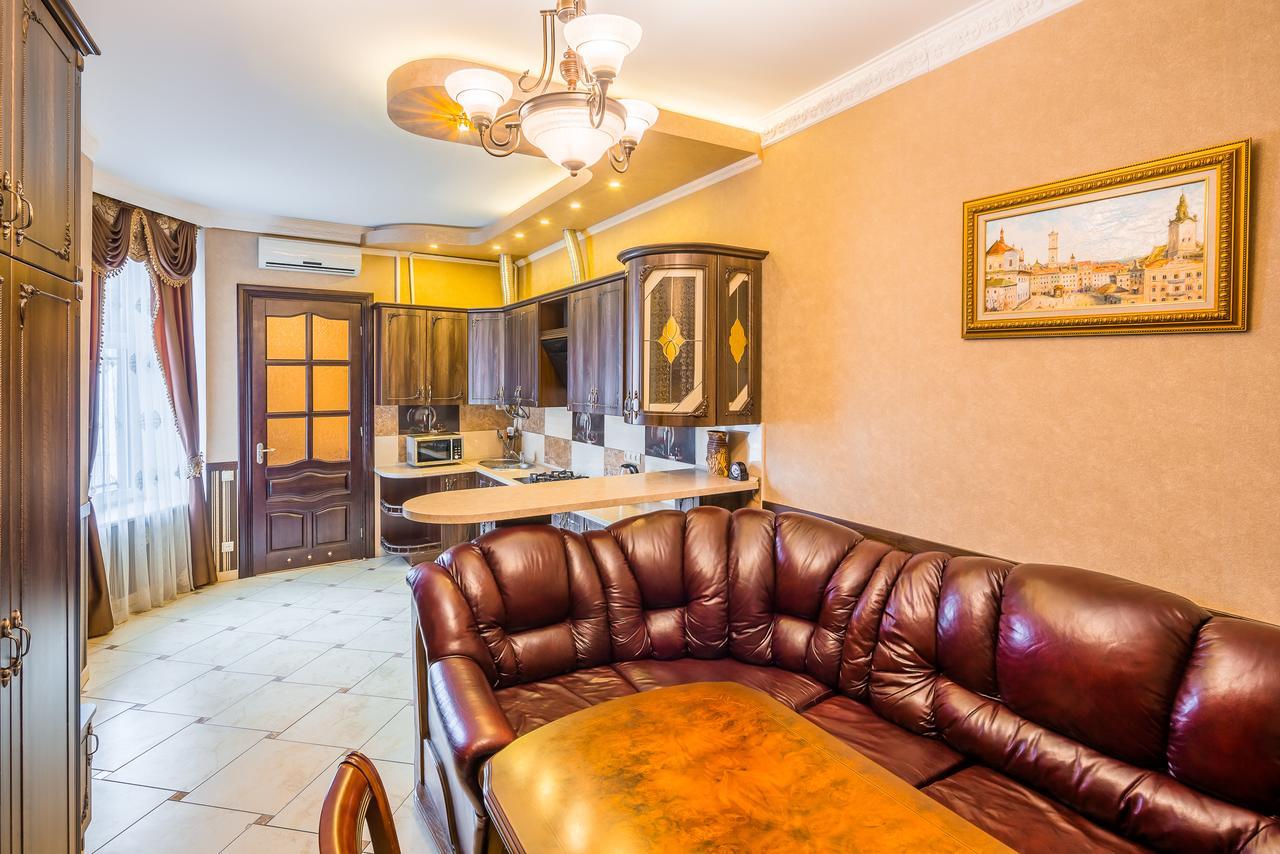 Beautiful Apartment D.Galytskogo Lviv Exterior photo