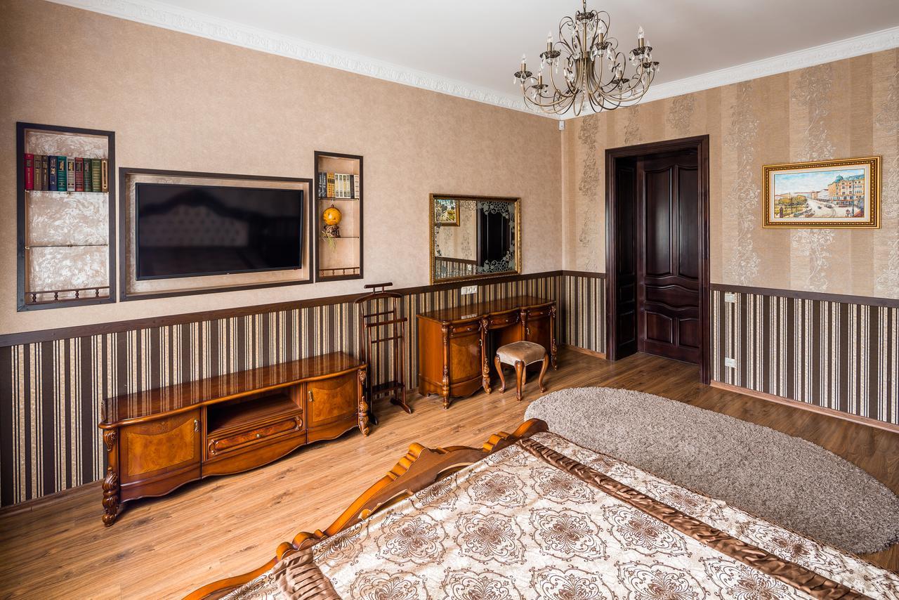 Beautiful Apartment D.Galytskogo Lviv Exterior photo